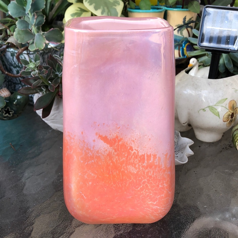 🌸Stunning Heavy Glass “balayage” Painted Vase